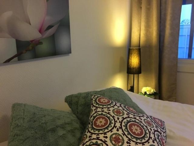 Ekerö Maelaroe Hotell מראה חיצוני תמונה