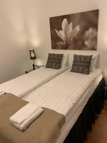 Ekerö Maelaroe Hotell מראה חיצוני תמונה